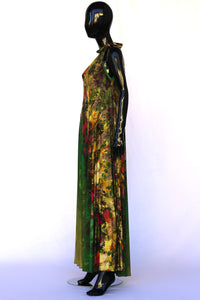modello-fioritura-coolcat-italia-abito-lungo-jersey-stampato-con-fiori verde giallo rosso lato