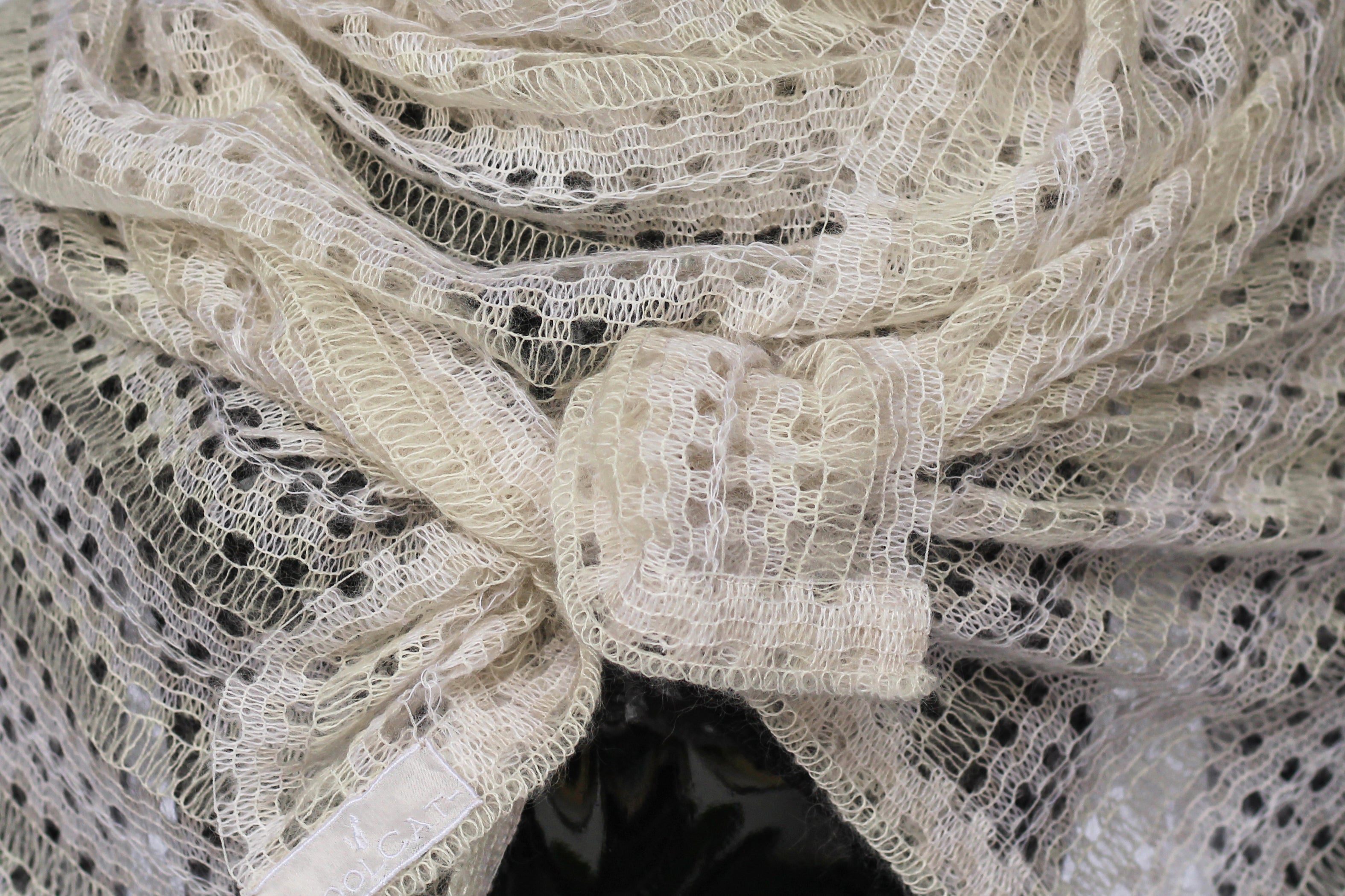 Stola bianca in mohair e seta