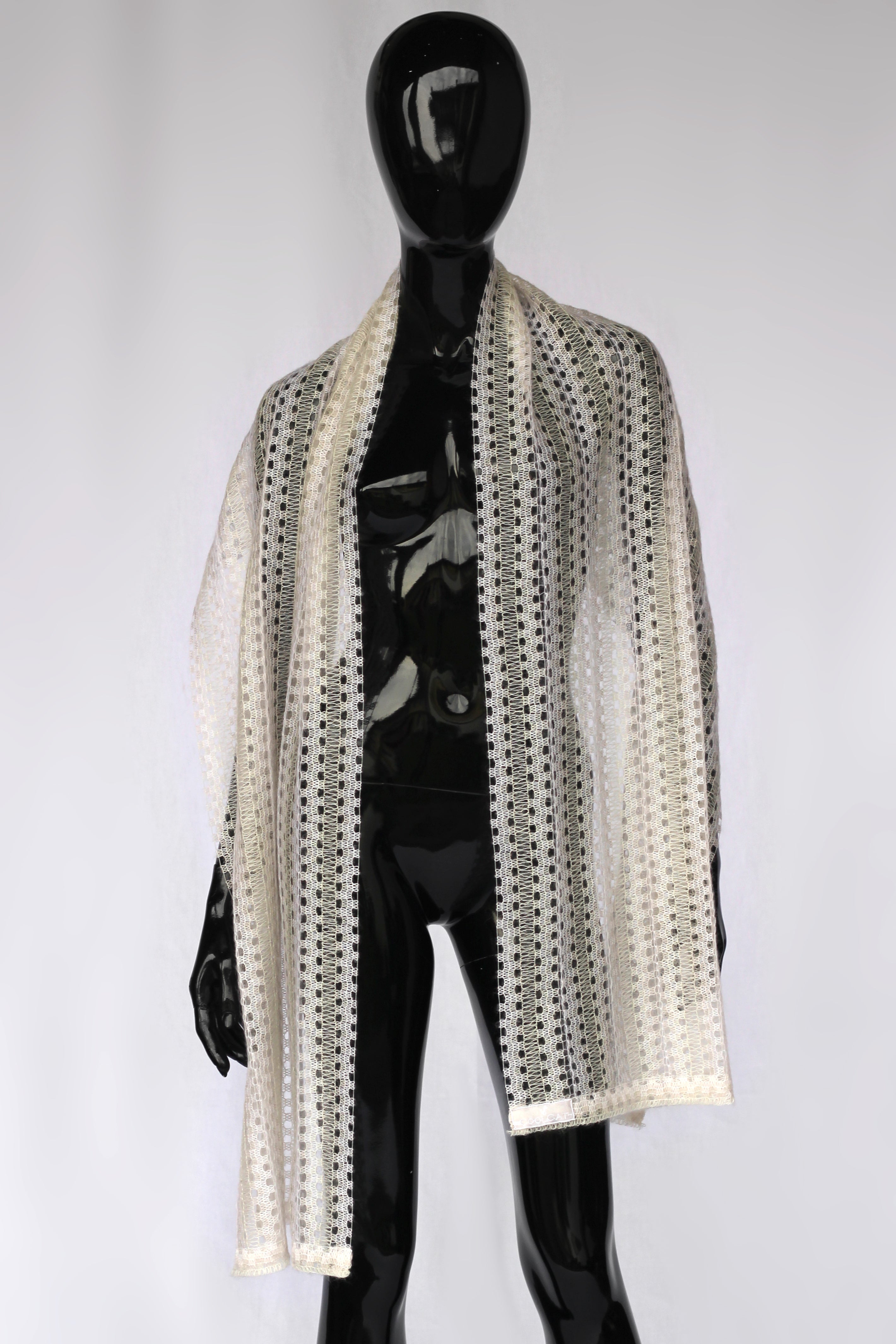 Stola bianca in mohair e seta